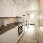Housing Apartmanhotel