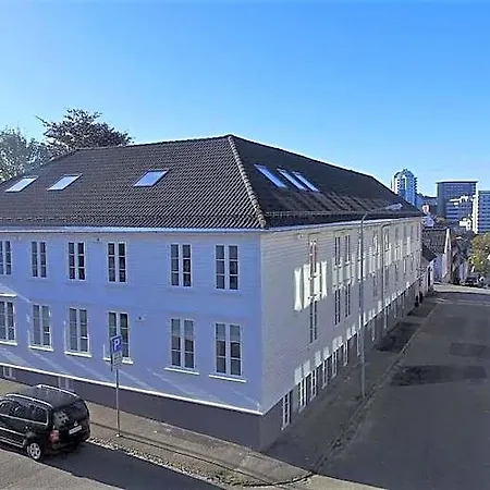 Aparthotel Housing